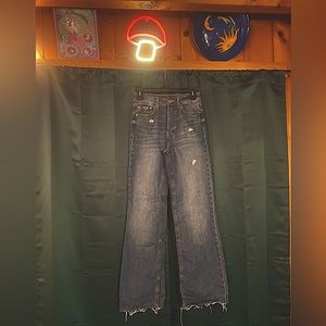 Wide flared jeans 👖 70’s vibe